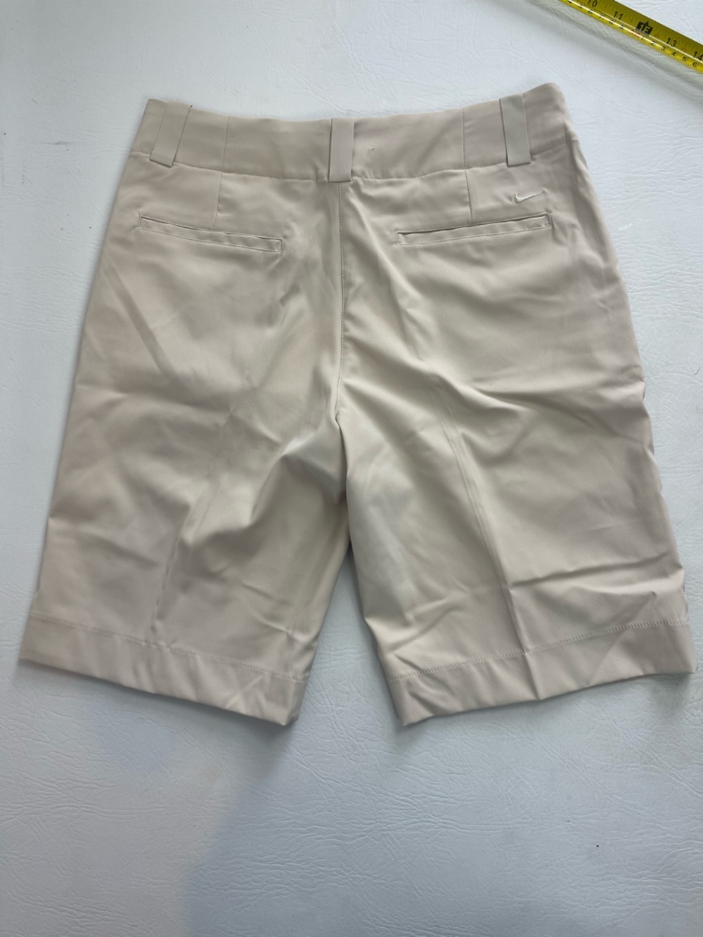 Nike Golf Dri-FIT Bermuda Shorts Women’s Khaki Size 6 - Picture 3 of 14